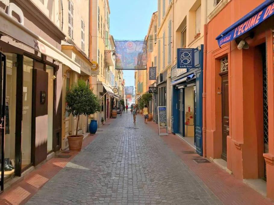 Апартаменты Escapade Au Coeur De Sanary Экстерьер фото